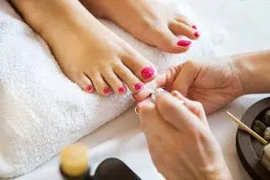 Amanee | Deluxe Pedicure and Manicure with Gel for One