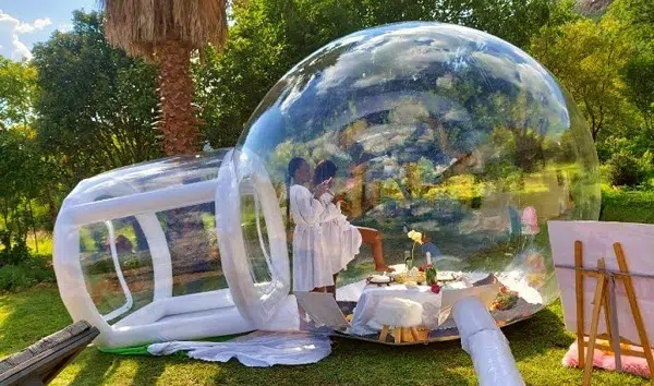 Pamensky Spa | Bubble picnic experience including set up, champagne, platter and massage