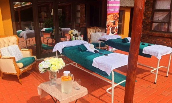 Lethabo La Tshiamo Day Spa | 60-Minute African Thai massage for 1