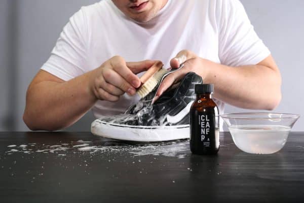SNEAKERRAP | Get 4 Pairs Collected, Cleaned & Delivered