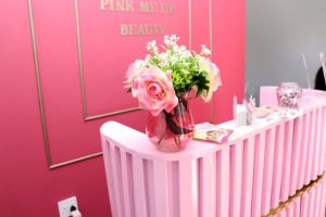 PinkMeUp | Spa Pedicure for 2 and a Glass of Bubbly