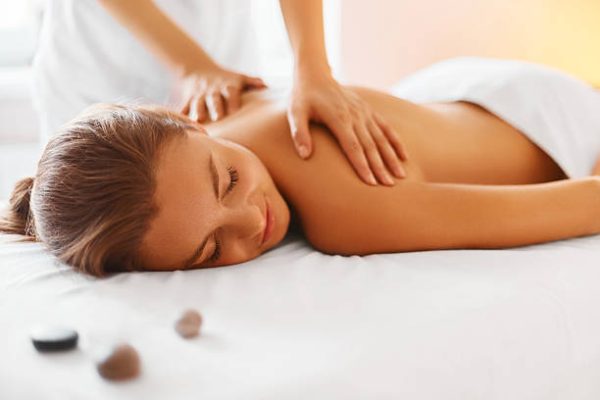 DH Aesthetics | Get 2 Treatments in 1 With This Spa Experience For One