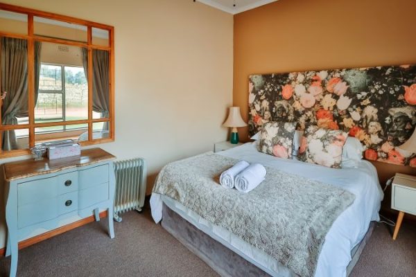Franschhoek Farm Cottages | 2 night stay for 12 guests Incl Wine Tram Tickets and Transport