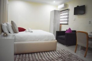 Melrose Hideout BnB | Luxury1 Night Stay For 2 Incl Full body Massage and Breakfast