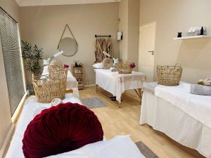 La Esperanca Beauty Spa | 2 Hr Couples Retreat Package incl Champagne or Tea and Coffee