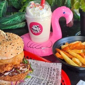 Pluckys Fried Chicken | Gourmet Burgers, Superb Sides, 500ml Gourmet Milkshakes for 2