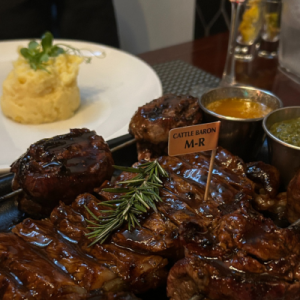 Cattle Baron Blouberg | Carni-4 Feast Platter for 4 people 3 course + wine