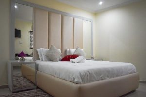 Sandton Hideout | 1 Night Stay & Full Body Massage incl Breakfast For 1