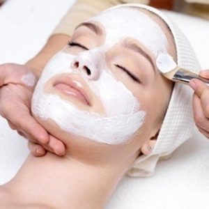 Love Life and Beauty Spa | Rejuvenating, Deep Cleansing Facial with Relaxing Head and Foot Massage For 1