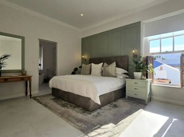 The Grand Hotel Robertson | Unwind in style in our Deluxe Room Incl Dinner/Bed and Breakfast