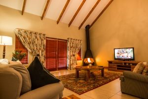 Orange Grove Farm | Your Choice Of A 4 Sleeper Cottage In The Mountains incl Private Pool