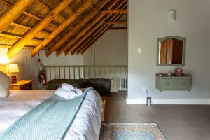 Orange Grove Farm | Your Choice Of A 4 Sleeper Cottage In The Mountains incl Private Pool