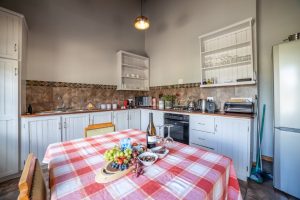 Orange Grove Farm | Take A Romantic Relaxing Getaway To The Moseberg Cottage