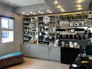 Hairstudio Rondebosch | Kerastase Gloss Treatment Special For 1 Incl A Drink and Light Snack