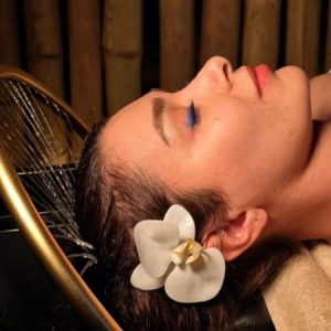 Infinite Harmony | Solo Bliss Head and Shoulder Experience Incl a Welcome Drink, Sweet Treat For 1