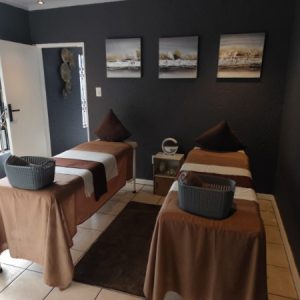 Top Notch Wellness Spa | The Ultimate Relaxation Package for One incl Cheese, Crackers and Juice