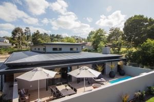 The Greens Guest House | Gorgeous King Room Incl an English Breakfast for 2