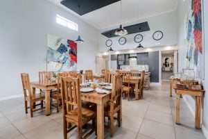 The Greens Guest House | Gorgeous King Room Incl an English Breakfast for 2