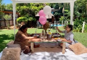 Vee Fab Beauty and Spa |  Sip N Paint Incl a Massage, Foot Scrub and a Btl of Wine for 2