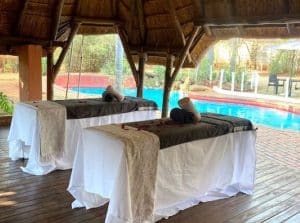 Vee Fab Beauty and Spa |  Sip N Paint Incl a Massage, Foot Scrub and a Btl of Wine for 2