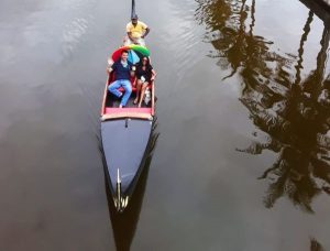 Mangwanani Boutique Spa-Ushaka | 1 Hr Couples Massage and Gondola Ride