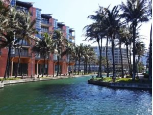 Mangwanani Boutique Spa-Ushaka | 1 Hr Couples Massage and Gondola Ride
