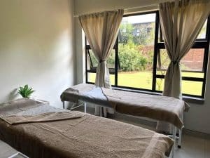 Deedo Sandton Guest House | A 1 Night Stay Incl a Full body Hotstone Massage For 2
