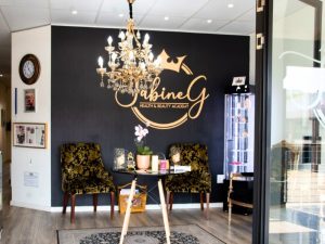 Sabine G | Awaken The Body With This 60 Min Aromatherapy Massage For 1