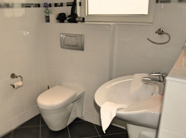 Quay West Holiday Home | A Beautiful 2-Night Self-Catering Stay For up to 4