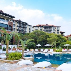 Mangwanani Capital Hotel Zimbali-Ballito | Experience a Unique Volcanic Stone and Sound Therapy Massage for 1