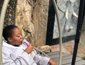 Mood Health Resorts | A 60min Swedish Massage Incl Back Exfoliation plus Lunch and a Bottle Wine for 2