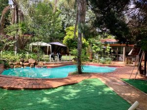 Vee Fab Beauty and Spa | Relax and Rejuvenate with a 90 min Spa Package incl Chacuterie Cup & Champagne for 2