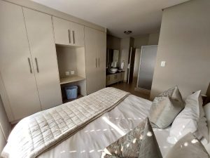 The Atrium | 2-Night Stay in Our Luxury 2-Bedroom Serviced Furnished Apartment for 4