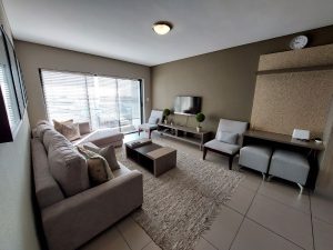 The Atrium | 2-Night Stay in Our Luxury 2-Bedroom Serviced Furnished Apartment for 4