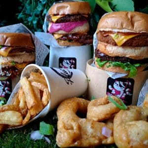 Pluckys Fried Chicken | The Deluxe Gourmet Deal Incl Any Side For 1