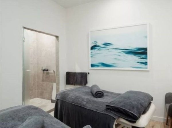 Constantia Hotel JHB | A 1Hr Spa Package for 2 Incl Head Massage, Reflexology and Hot Stone Massage