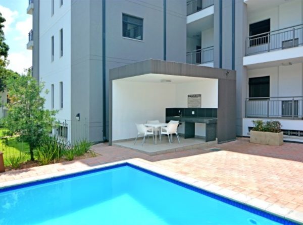 The Atrium | 2-Night Stay in Our Luxury 2-Bedroom Serviced Furnished Apartment for 4