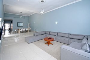 The Homestead Villa | Weekend Getaway for Twelve People In Our Luxury 6-Bedroom Villa All with Ensuite