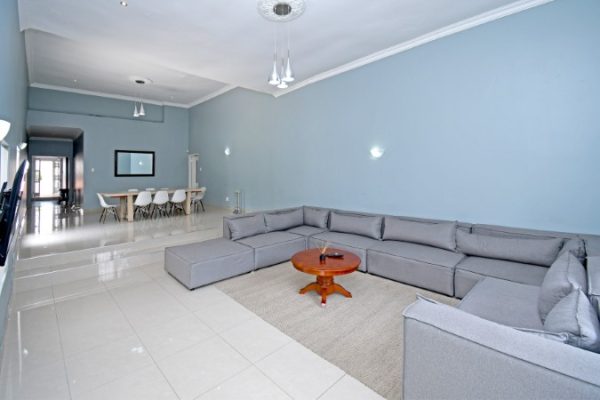 The Homestead Villa | Weekend Getaway for Twelve People In Our Luxury 6-Bedroom Villa All with Ensuite