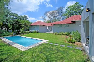 The Homestead Villa | Weekend Getaway for Twelve People In Our Luxury 6-Bedroom Villa All with Ensuite