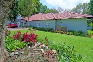 The Homestead Villa | Weekend Getaway for Twelve People In Our Luxury 6-Bedroom Villa All with Ensuite