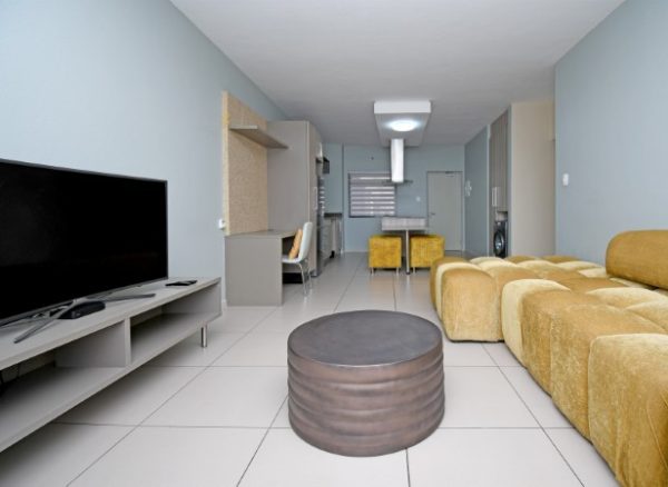 The Atrium | 2-Night Stay in Our Luxury 2-Bedroom Serviced Furnished Apartment for 4