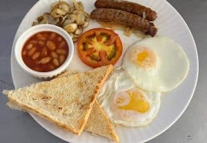 Loyas Tours | A 1 Night Relax & Recharge Getaway for 2 at The Sandton Lodge Incl Breakfast or a Picnic