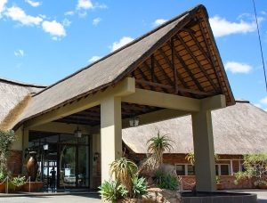 Mangwanani Tiger Lodge - Jozini | Luxury Spa Experience for 2 with Bubbly