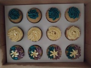 Honeybee Baker | 12 Cupcake Cakes on Order for Any Occasion, Colours at Your Own Choice