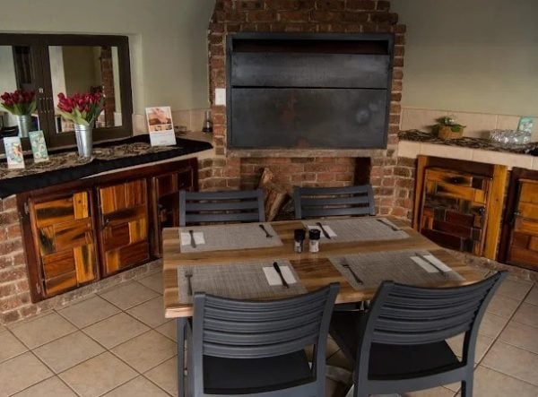 The Crystal Rose Lodge and Spa | 1 Nights Stay incl Spa Treatments and a Romantic Dinner for 2