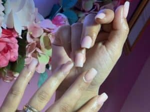 Ellainc Beauty Nail Bar | Step Into Season With This luxury Manicure and Pedicure For 1