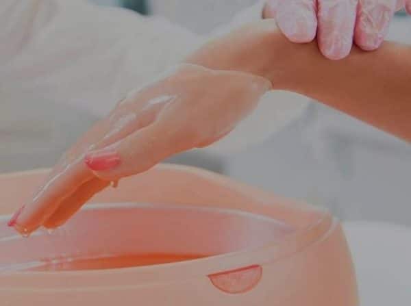 Ellainc Beauty Nail Bar | Step Into Season With This luxury Manicure and Pedicure For 1