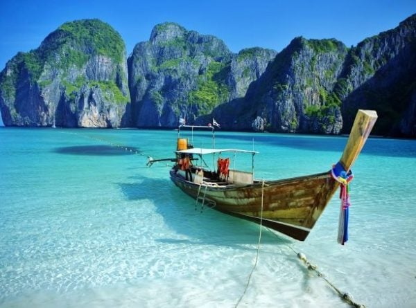 Travel Creationz | 7 Nights in Phuket, Thailand for 2 Incl Breakfasts And A Cabaret Show