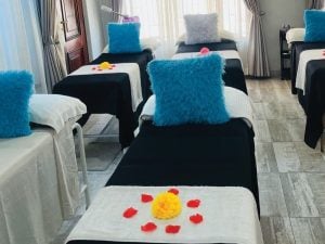 Sandton Glow Spa | 80 Min Spa Package Incl A Floating Tray with Breakfast or A Mix Platter For 2